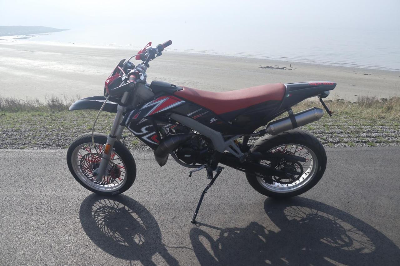 Debi Aprilia sx50 volledig gereviseerd!