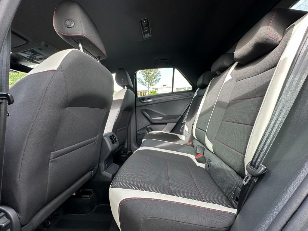 Volkswagen T-roc 1.5 tsi sport led acc dsg carplay stoelverwarming