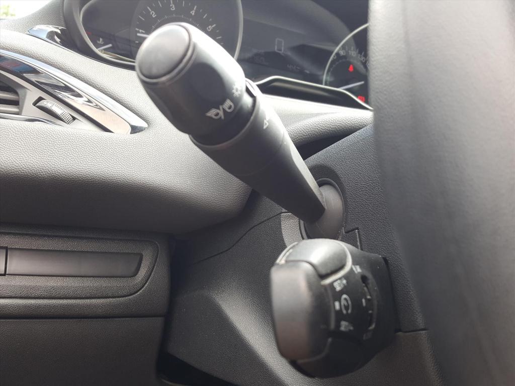 Peugeot 208 1.2 82pk 5d blue lion navigatie | airco | cruise control | park