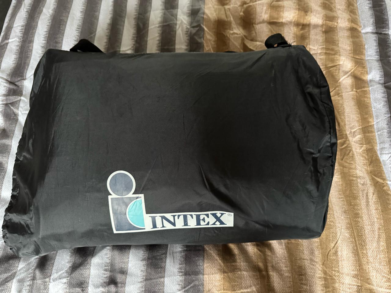 Luchtbed 2 persoons Intex