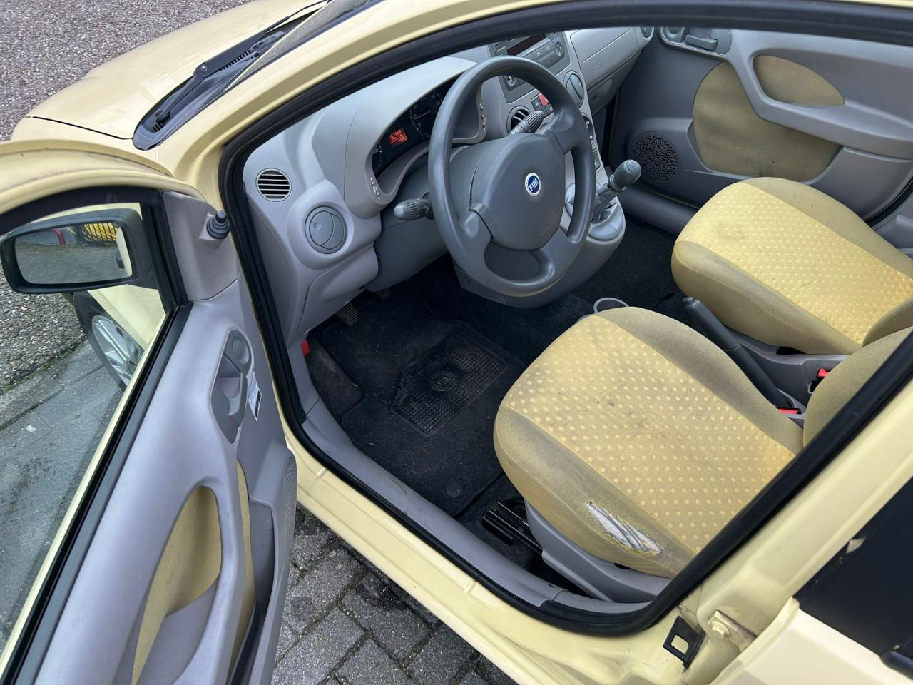 Fiat Panda 1.2 Class KANTEL/SCHUIF DAKJE/LM VELGEN/DUBBELE PANO/CITY STUUR