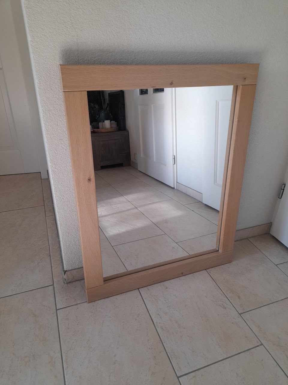 Prachtige massief houten  spiegel 87 x 70 (z.g.a.n.)