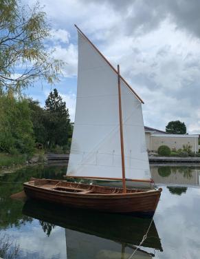 Zeil – roeiboot met Loggertuig