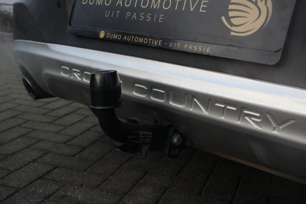 Volvo V40 cross country 2.0 t5 awd summum h&k - full options - panoramadak 