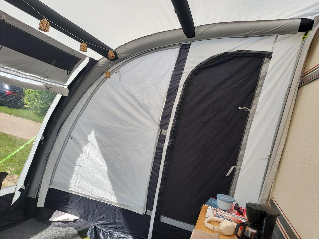 Opblaasbare voortent Easy air.