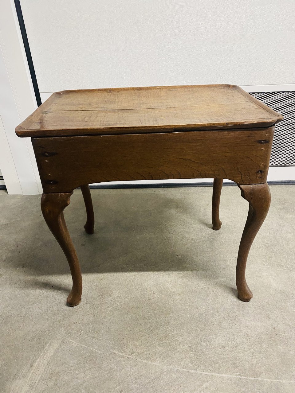 Antieke sidetable
