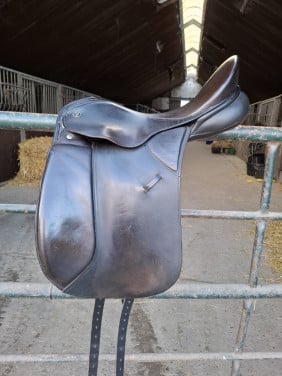Kieffer dressuurzadel te koop