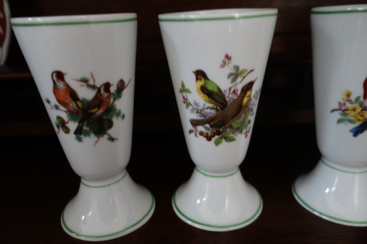 4 drinkbekers porcelaine FRELON 36320 Villedieu met vogeldecoratie  nieuw