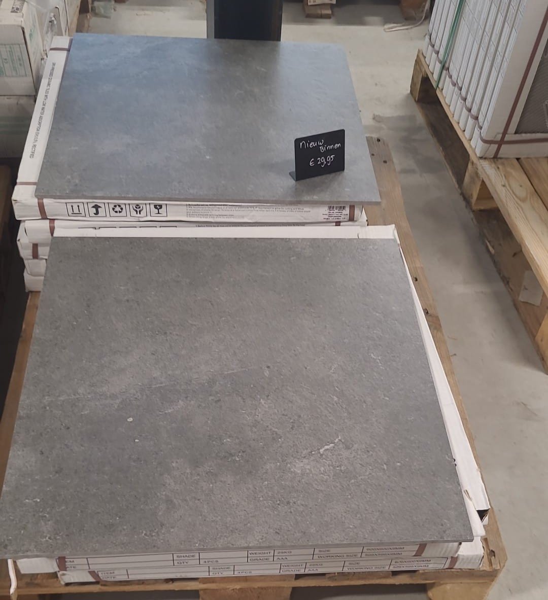 TSZ2930 ca 7,2  m² betonlook tegels, antraciet, 60x60 cm