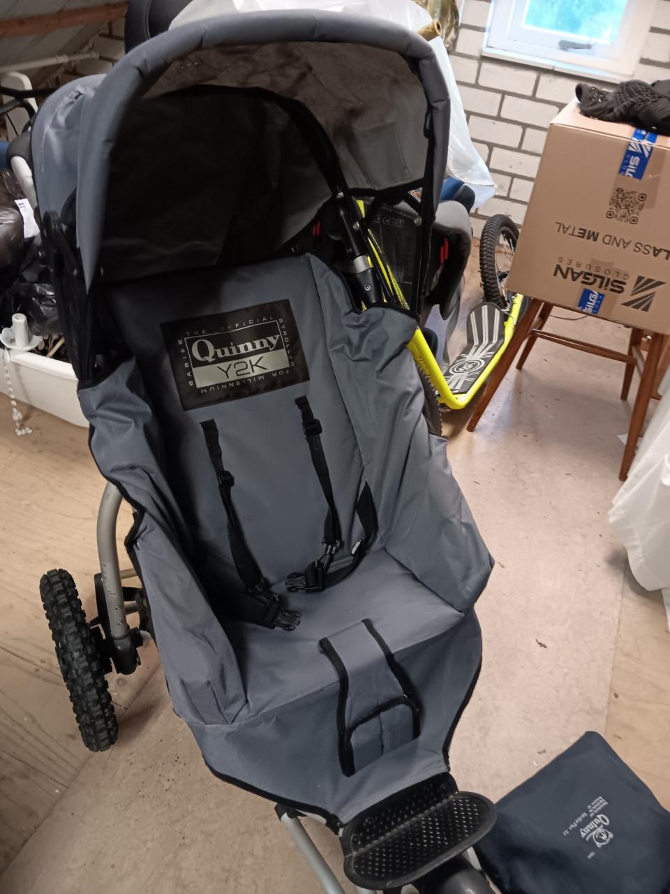 Kinder/wandelwagen quinny