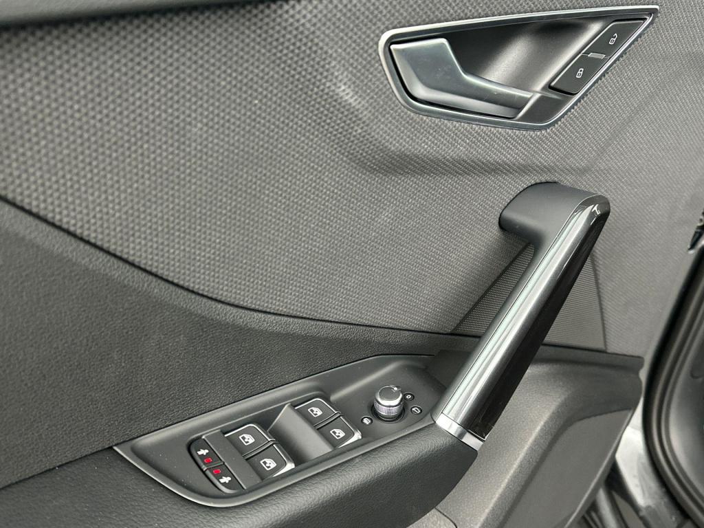 Audi Q2 s edition 35 tfsi 110 kw / 150 pk hatchback 7 vers