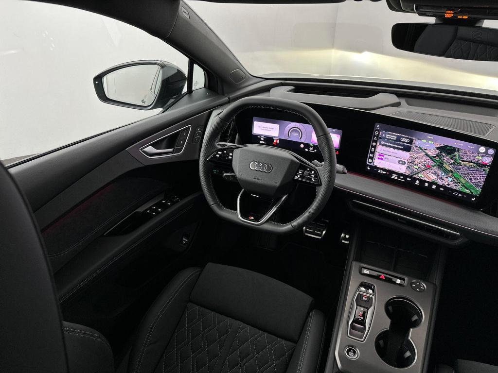 Audi Q4 E-tron s edition e-tron 55 82 kwh 250 kw / 340 pk suv ele