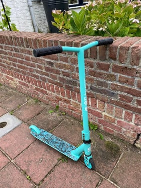Mooie Turquoise Suotu Stuntstep
