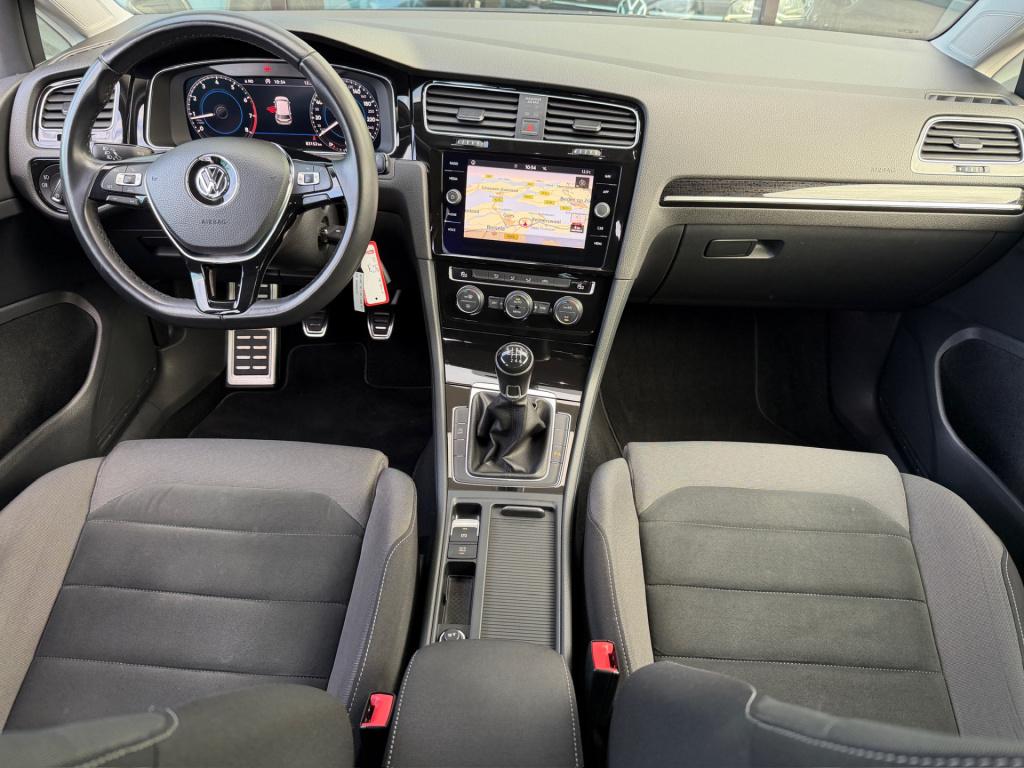 Volkswagen Golf 1.5 tsi highline | virtual | camera | adapt. cruise | carpl