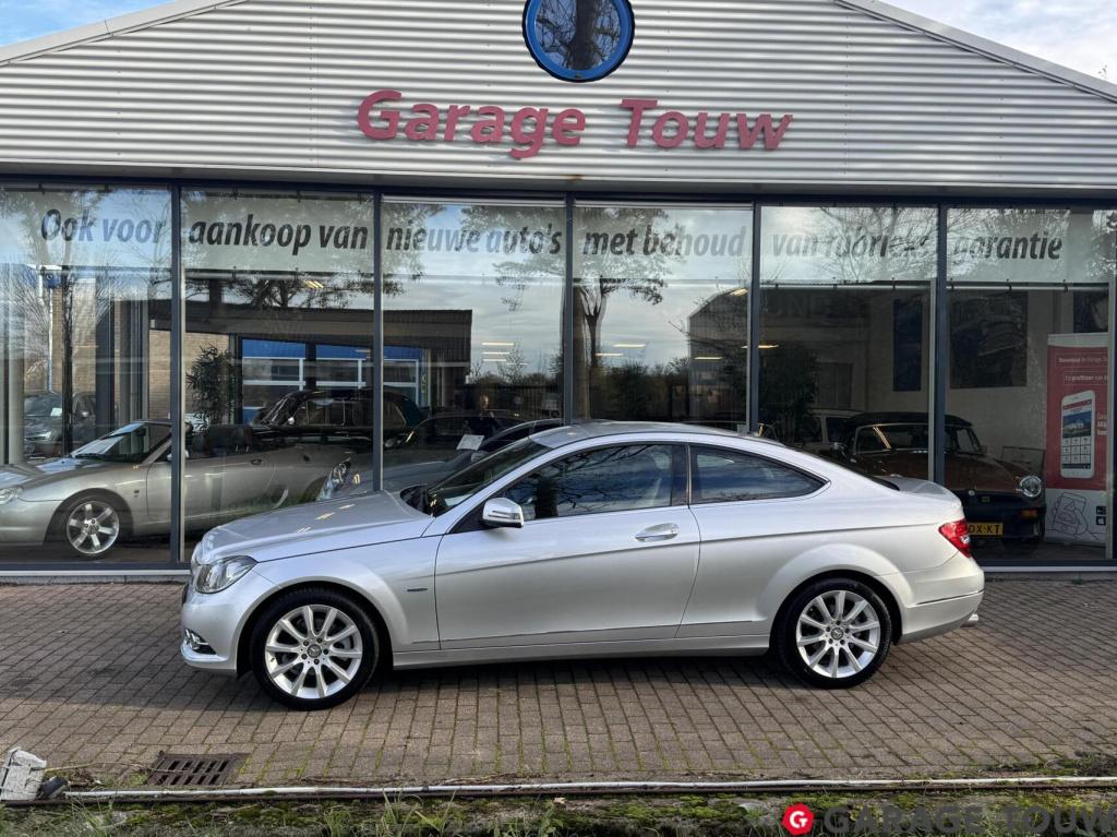 Mercedes-Benz C-Klasse coupé 180 *origineel nl, 2e eigenaar*