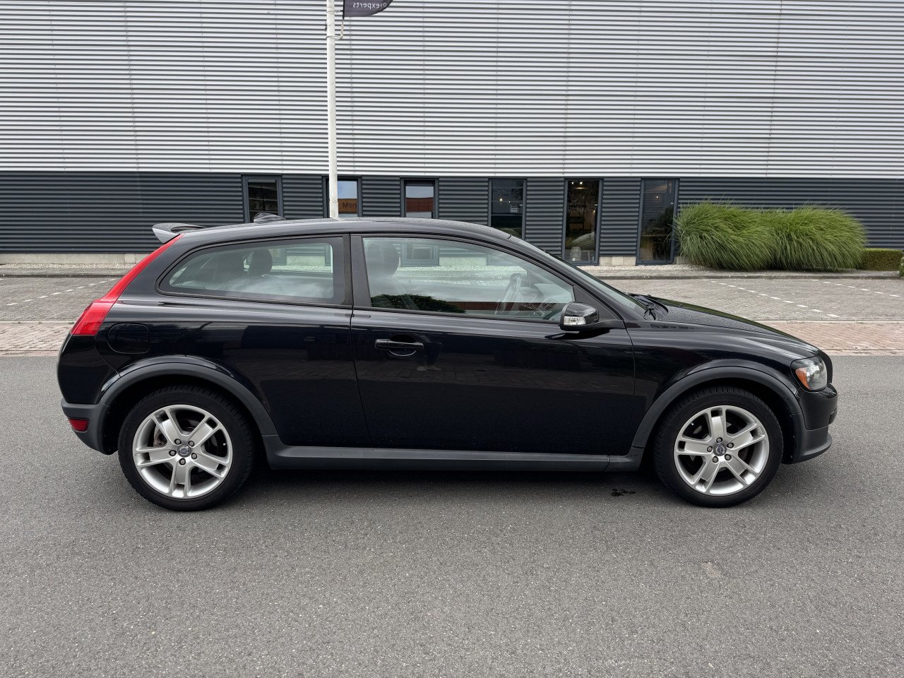 Volvo C30 momentum 1.8 benzine met nieuwe APK!