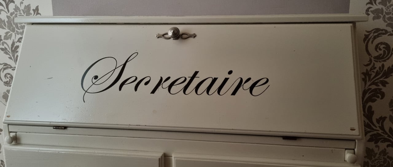 Secretaire