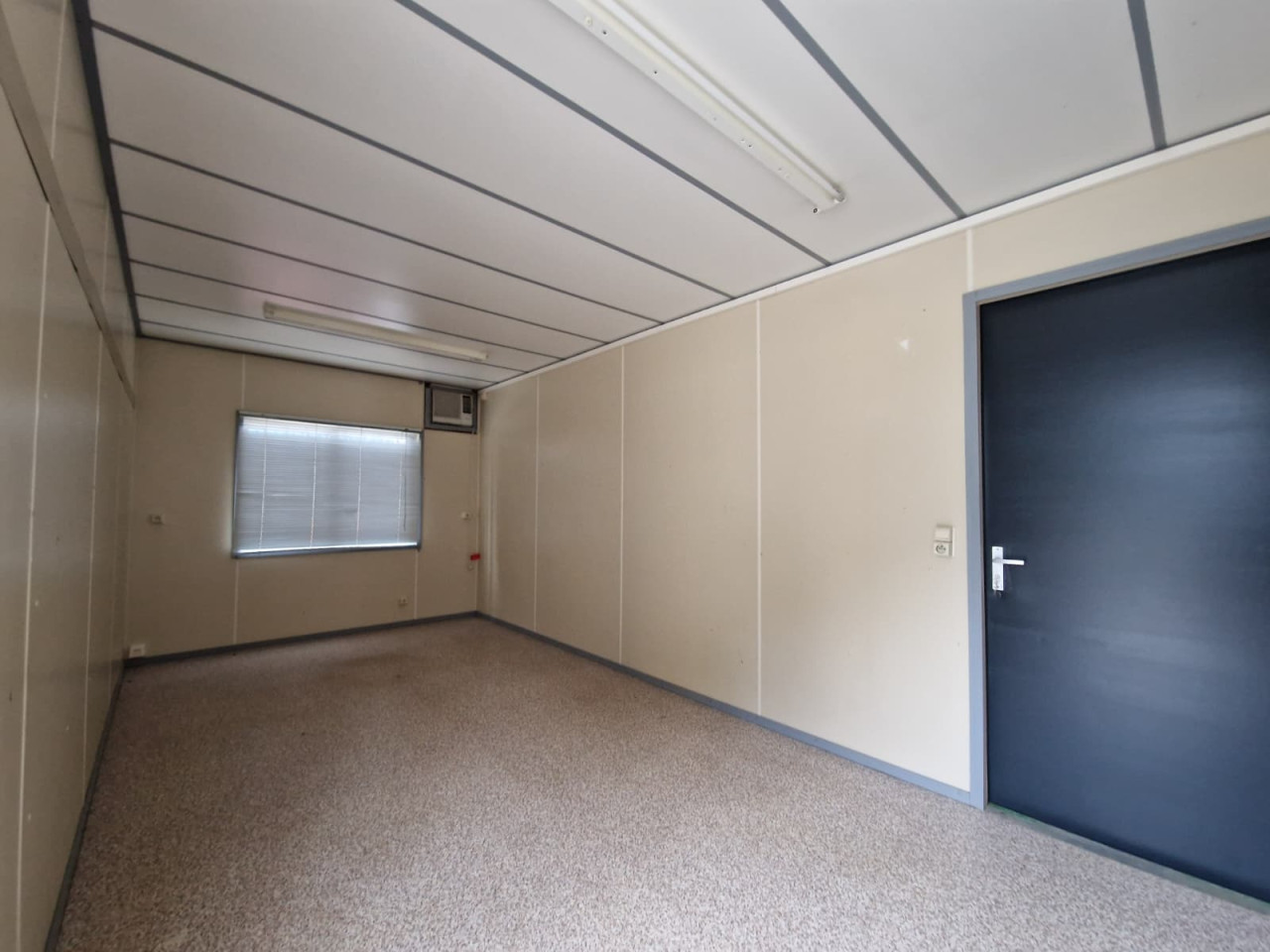 6x3m kantoorunit / woonunit / schaftkeet / bouwkeet