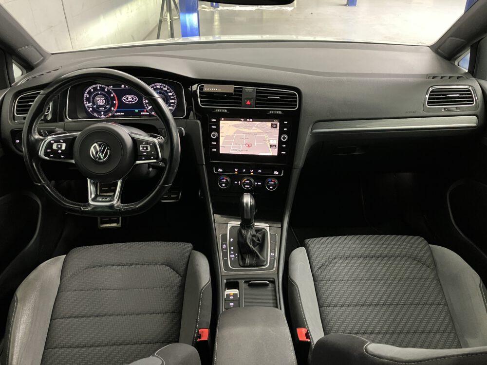 Volkswagen Golf 1.5 TSI Highline Business R