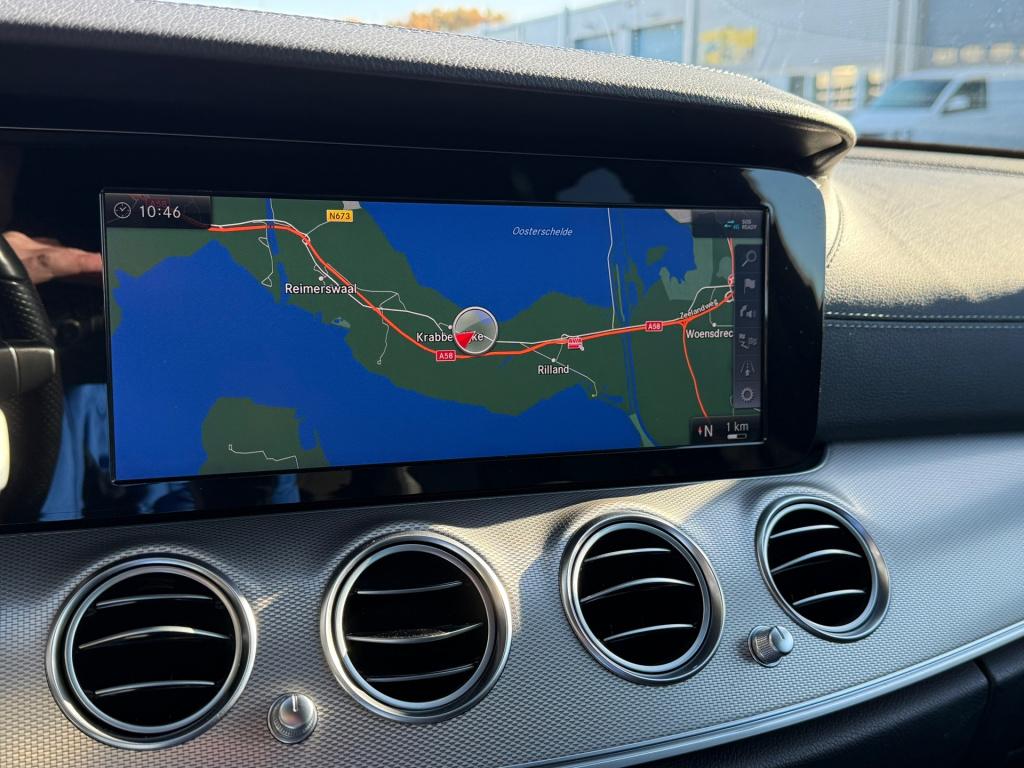 Mercedes-Benz E-Klasse estate 220 d business solution amg