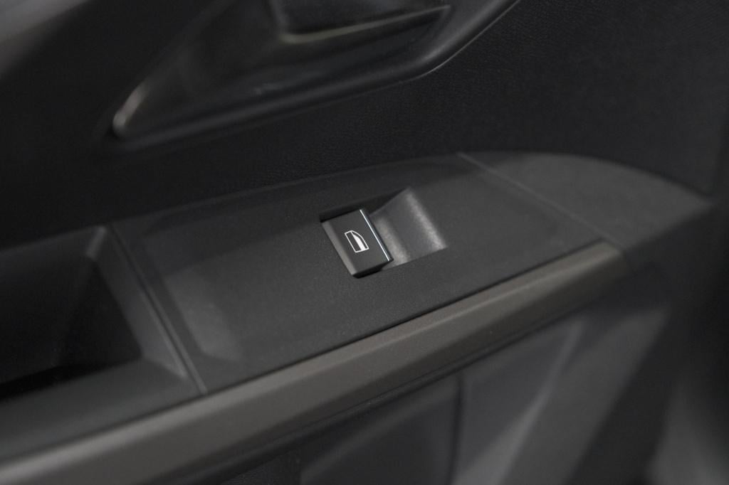 Peugeot 3008 1.2 hybrid 136 gt | elektrische kofferklep | camera | adaptiev