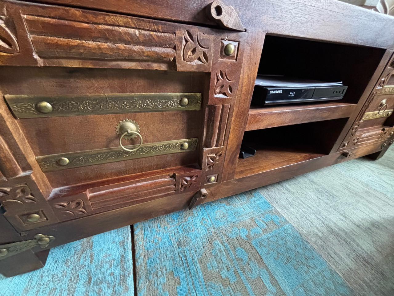 Houten masieve tv kast