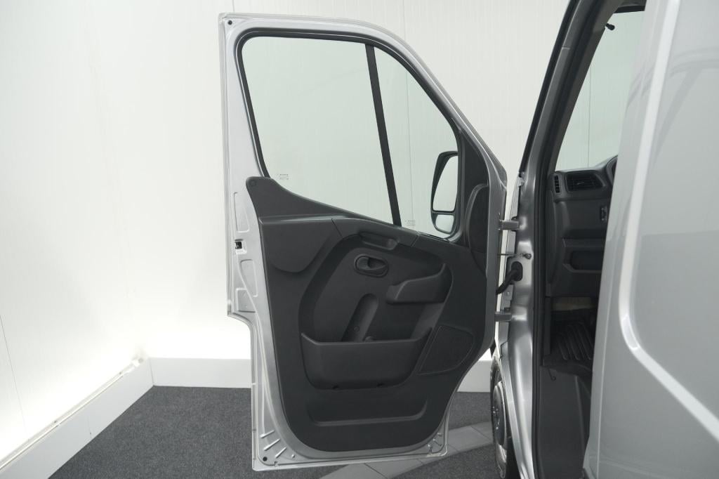 Opel Movano 2.3 turbo l2h2 dc | trekhaak | camera | navigatie | climate con