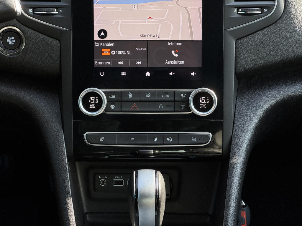 Renault Megane E-tech estate 1.6 plug-in hybrid 160 business edition one | 