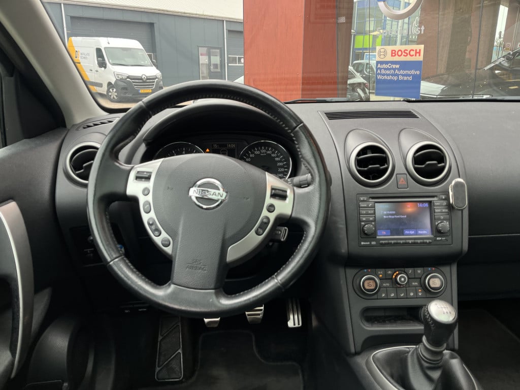 Nissan Qashqai 2.0 connect edition | camera | cruise | navi | trekhaak