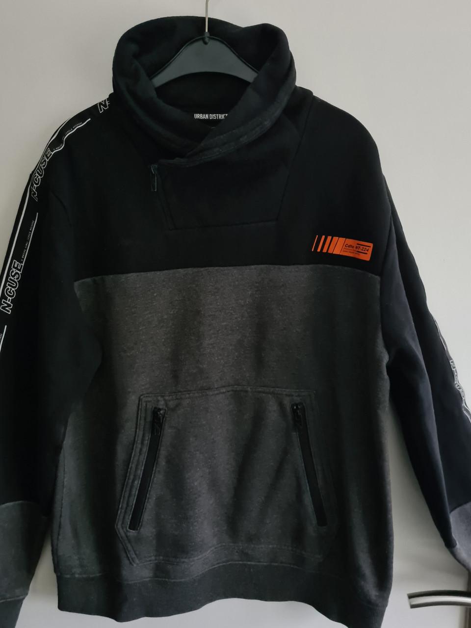 Urban District hoodie Maat L