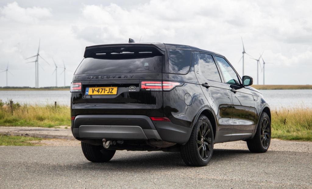 Land Rover Discovery 3.0 td6 hse grijs kenteken / leer / navi / luchtvering