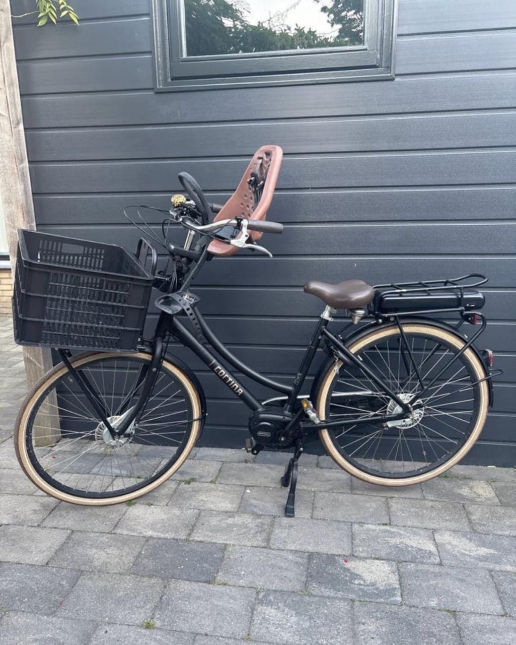 Elektrische Cortina transport moederfiets