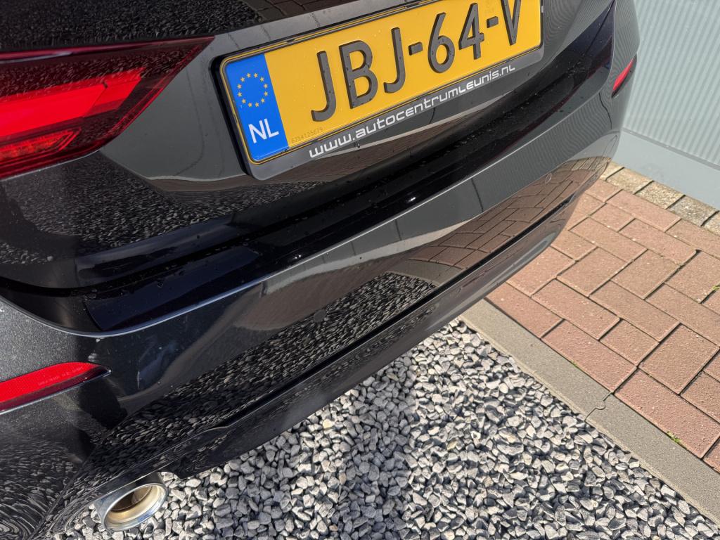 BMW 1 Serie 118i 140pk automaat high executive sportline 5-drs