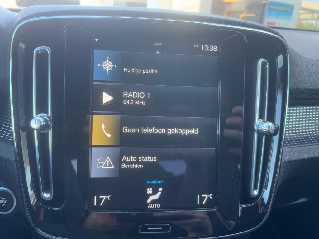 Volvo XC40 1.5 t4 recharge r-design