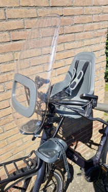 Bobike fietszitje met windscherm