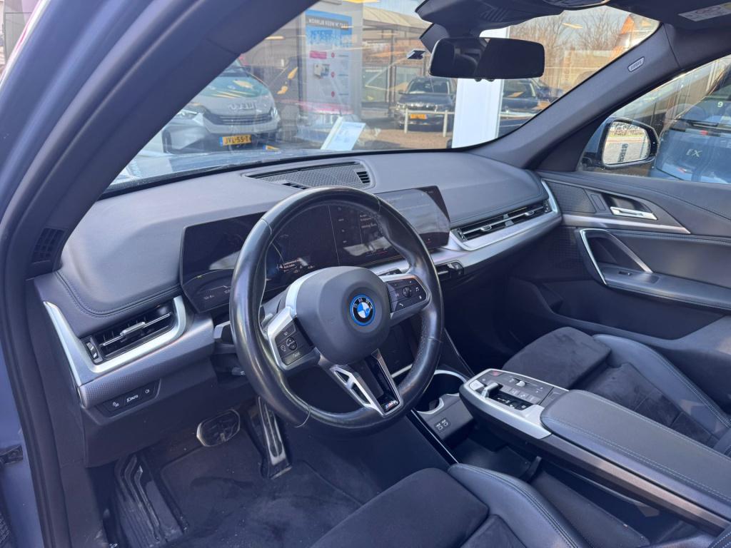 BMW Ix1 xdrive30 67 kwh m-sport