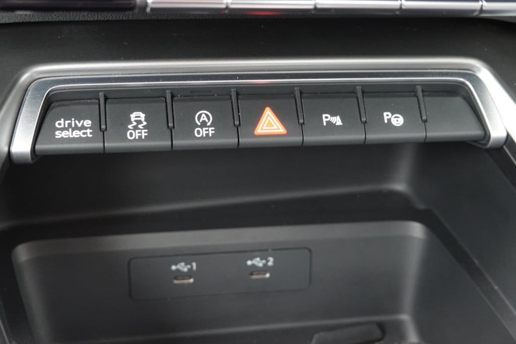 Audi A3 limousine 30 tfsi s edition