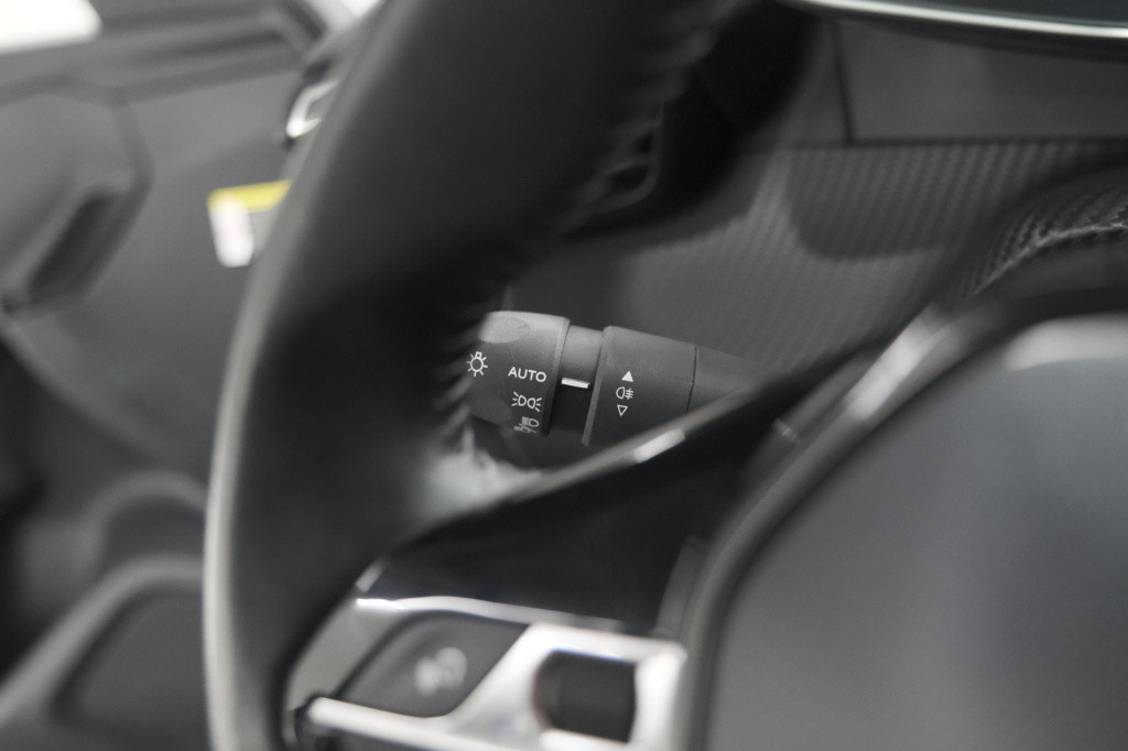 Peugeot E-2008 ev allure 50 kwh | camera | adaptieve cruise control | stoel