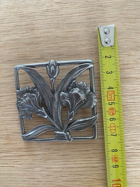 Sieradenset oorstekers en broche