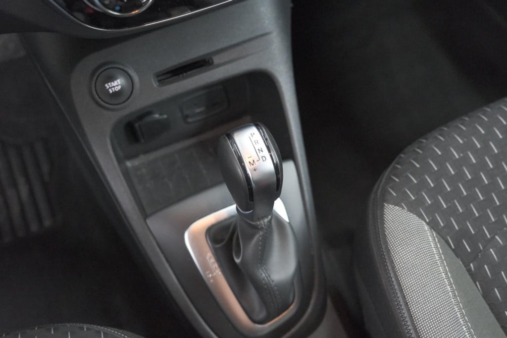Renault Captur tce 120 intens | camera | dodehoekdetectie | navigatie | sto