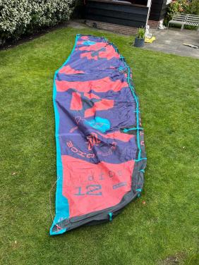 Duotone dice sls 2023 12 m2 kite