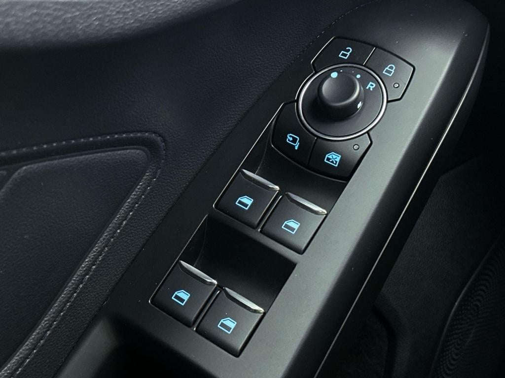 Ford Focus wagon 1.0 ecoboost hybrid st-line | automaat | climate control |