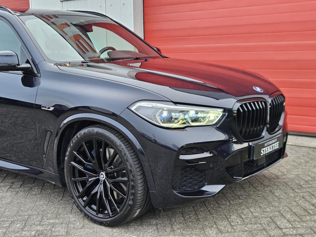 BMW X5 xdrive45e m-sport | achterasbesturing | trekhaak | luchtvering