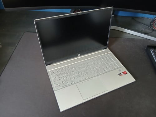 HP Pavillion laptop (15-eh1815nd)