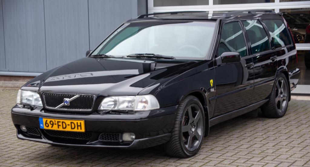 Volvo V70 2.4 r awd