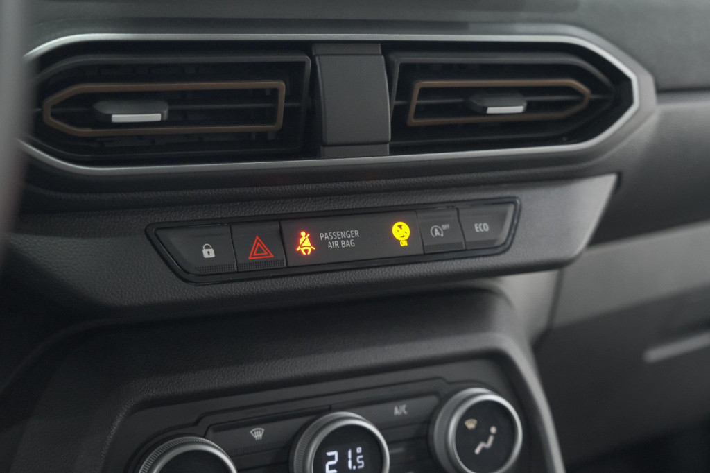 Dacia Sandero Stepway tce 90 extreme | camera | dodehoekdetectie | navigati
