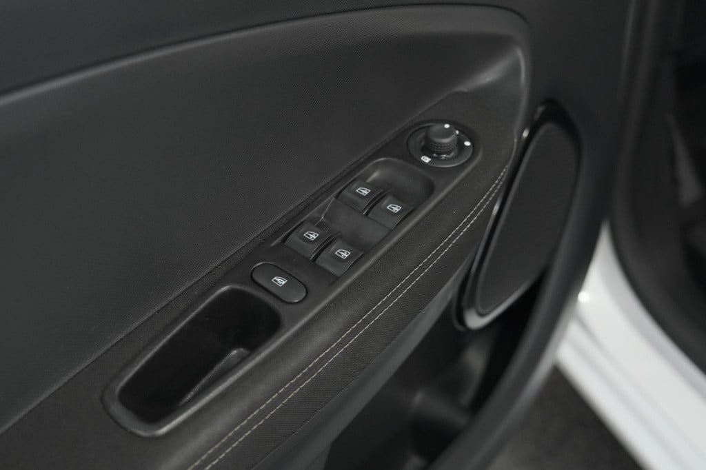 Renault Zoe q90 intens quickcharge 41 kwh | huuraccu | parkeersensoren | na