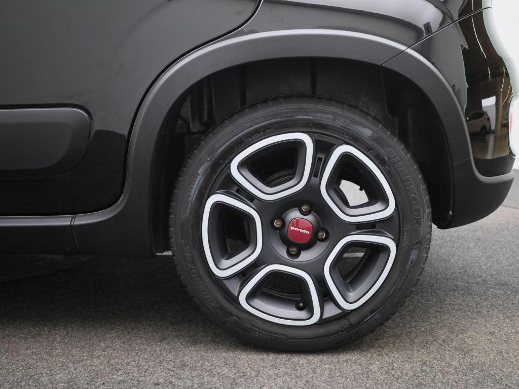 Fiat Panda 1.0 hybrid city life | apple carplay / android auto | airco | cr