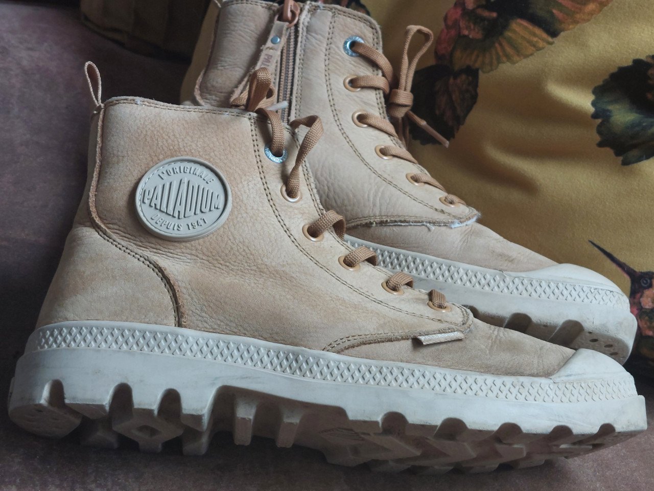 Palladium damesboots mt 38 camelkleur