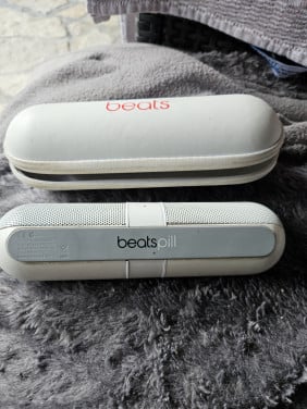 Mooie Dr. dre Beats pill speaker bluetooth incl chase...